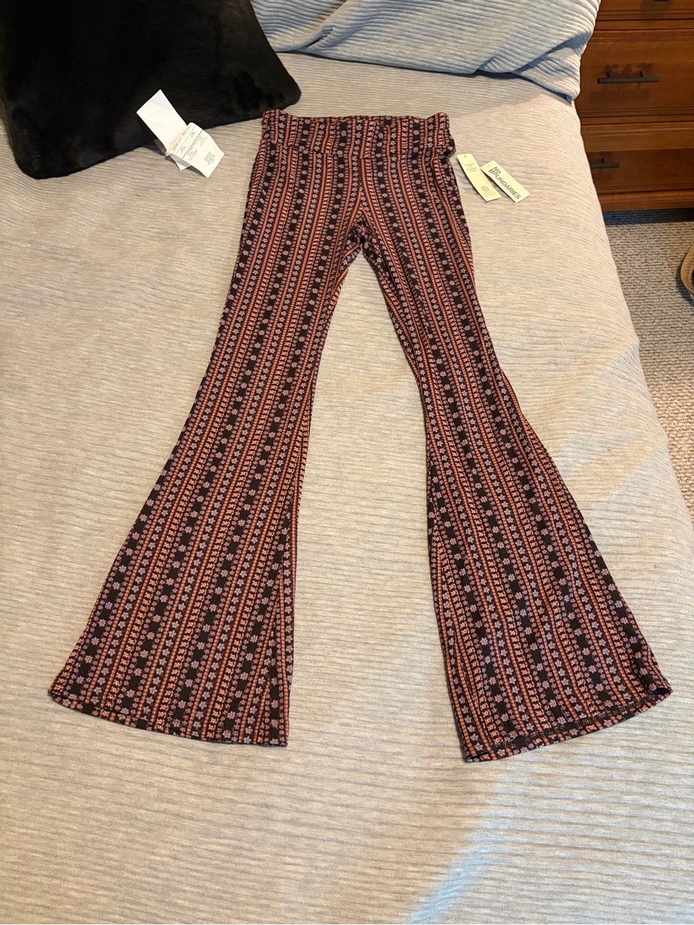 NWT Walmart No Boundaries Floral Print Ribbed Flare Pants, Size Small